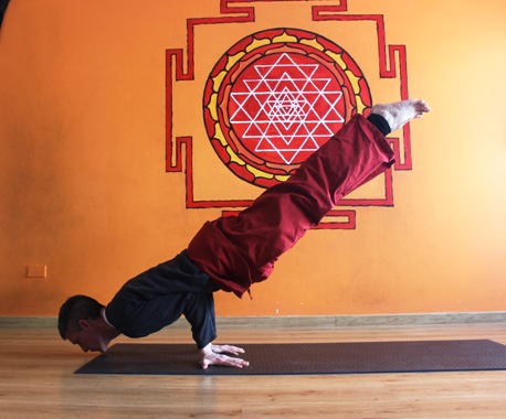 Sergio Calvo Yoga Masajes